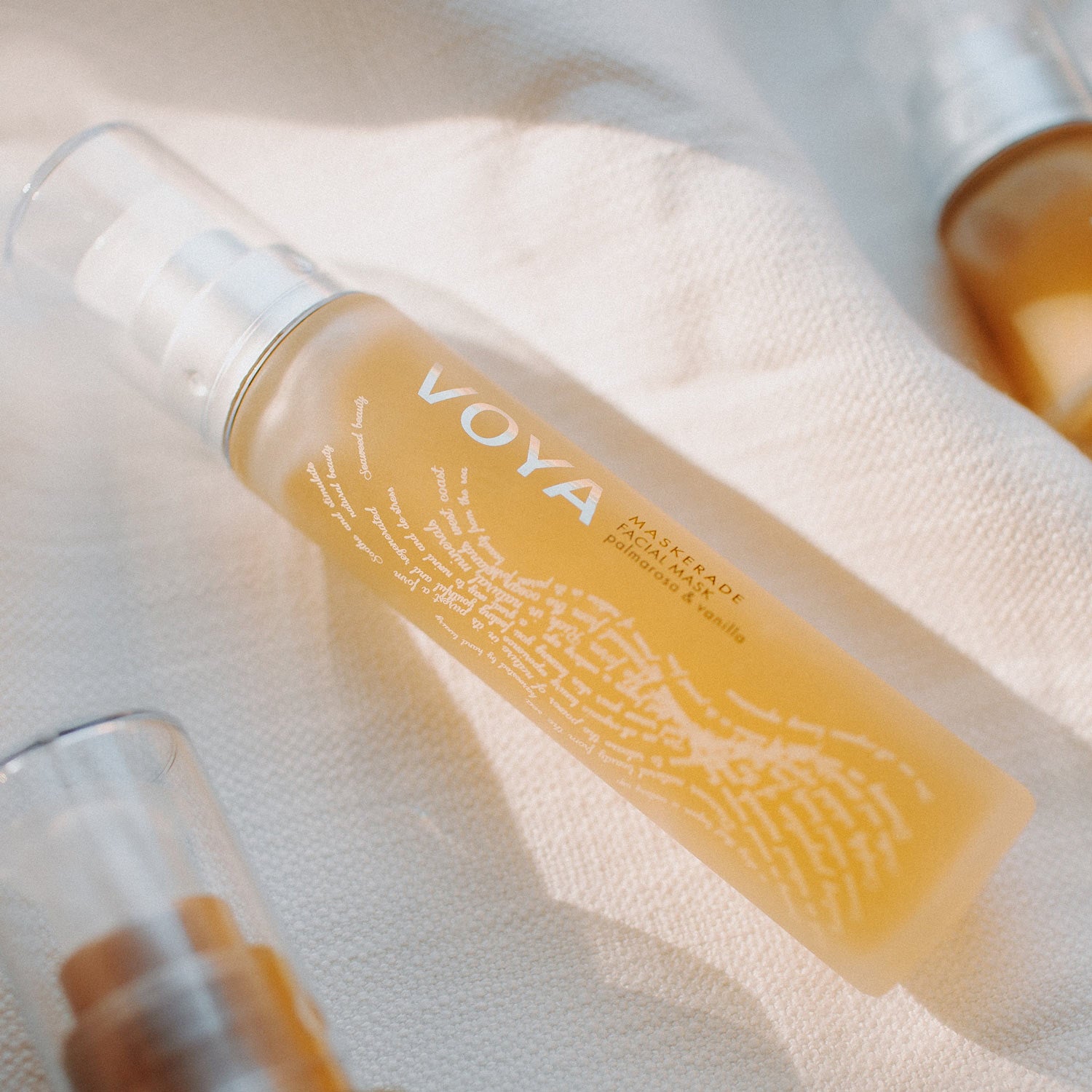 VOYA Maskerade brukt som nattmaske – fukter og regenererer huden mens du sover