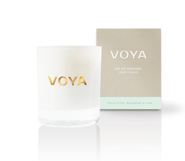 Voya duftlys eukalyptus, lime og rosmarin med eske